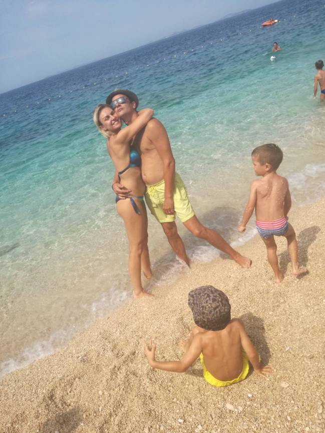 IMG-d54afa411a7e80922202b82bbeff2e9e-V